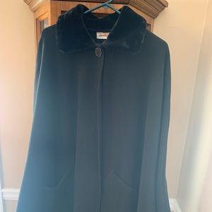 Black fleece with faux fur collar shawl